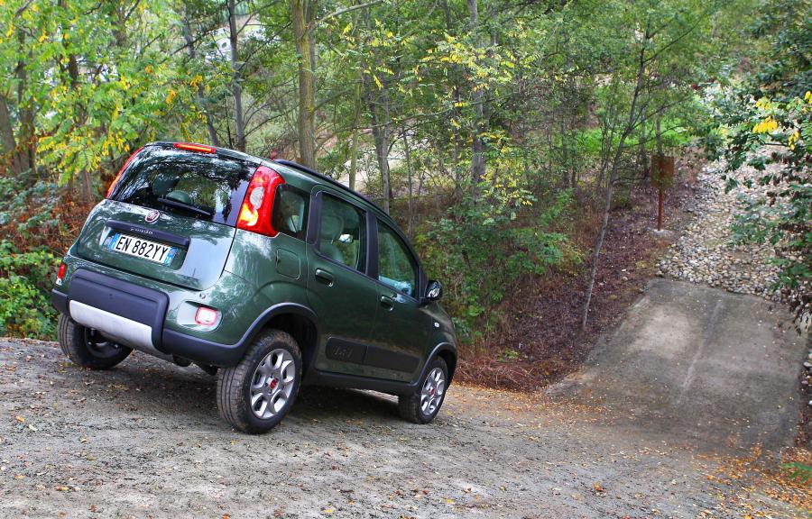  Fiat Panda 4x4 2012 года  (фото 12 из 77)